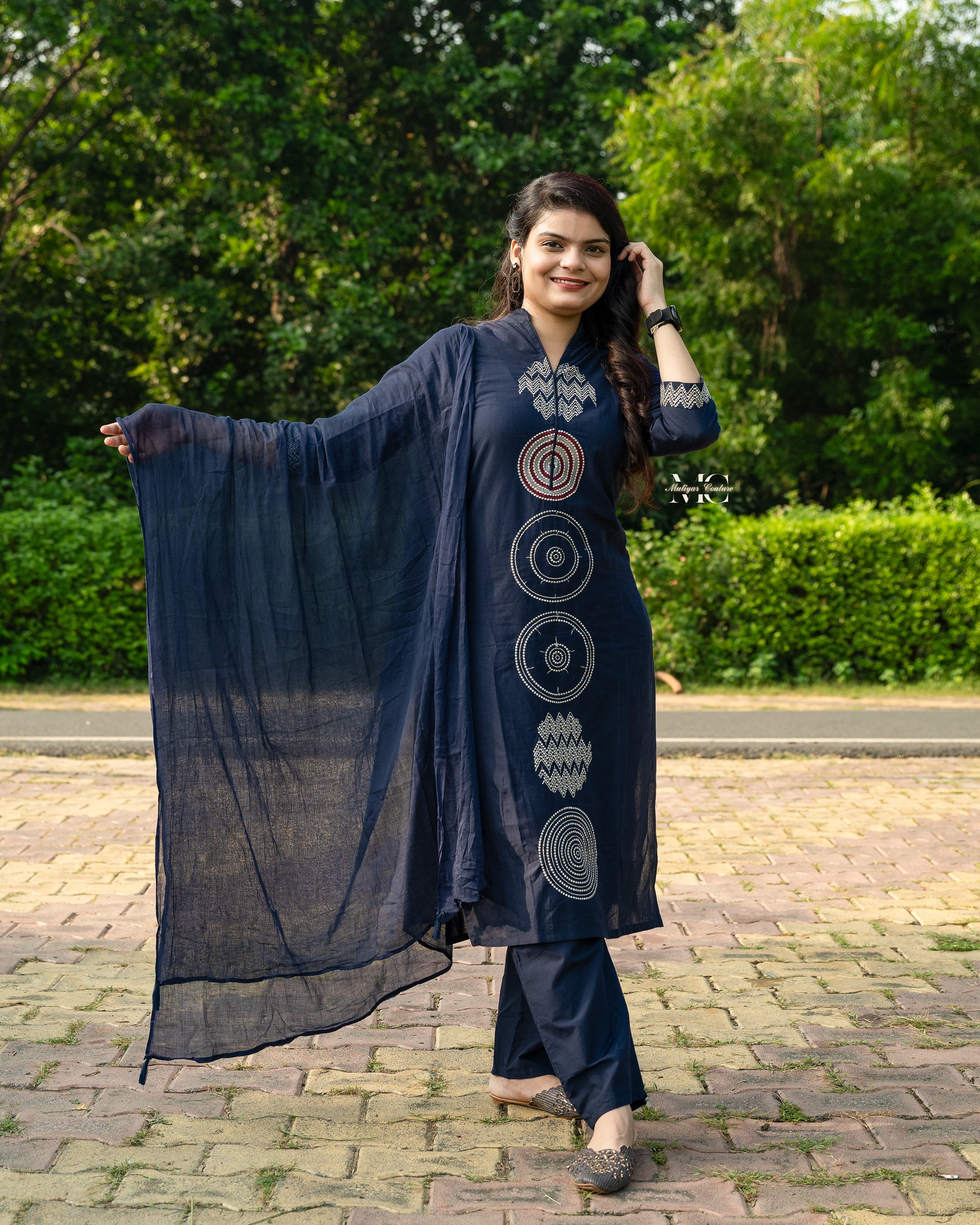 Elegant Navy Blue Embroidered Kurti Set