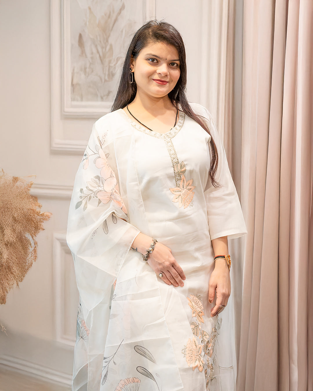 Chandni White Suit Set with Delicate Thread Embroidery